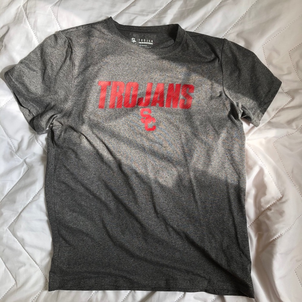 USC TROJANS T SHIRT ❤️💛